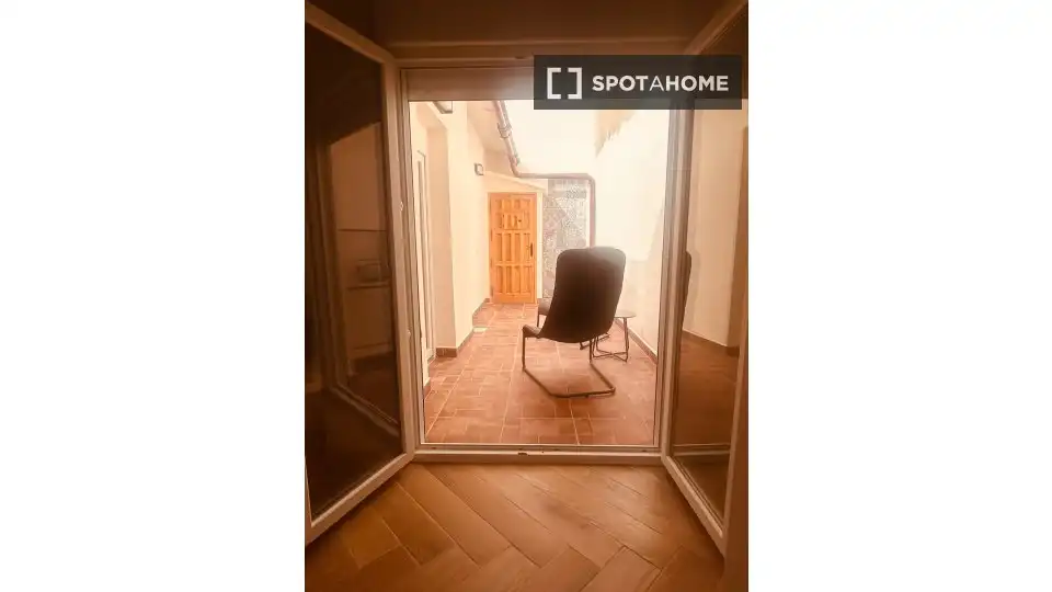 Dormitori de Estudi per a compartir en Sagunto / Sagunt amb Aire condicionat, Terrassa i Moblat