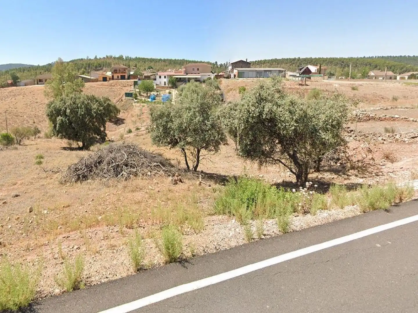 Land for sale in Alía