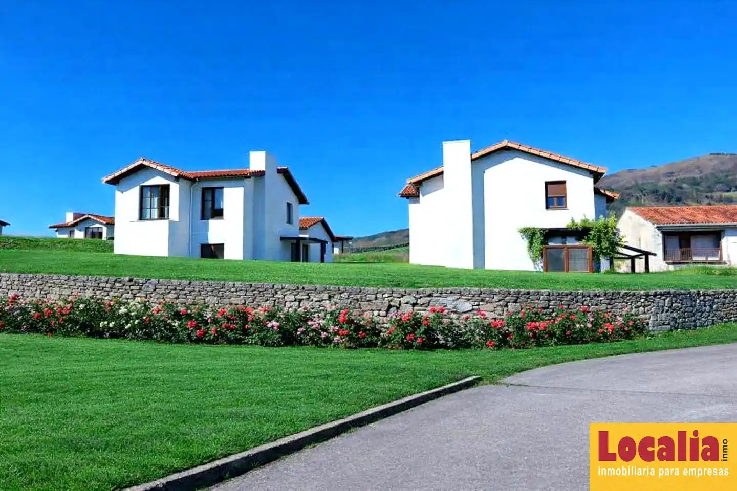 Außenansicht von Residential zum Verkauf in Ruesga