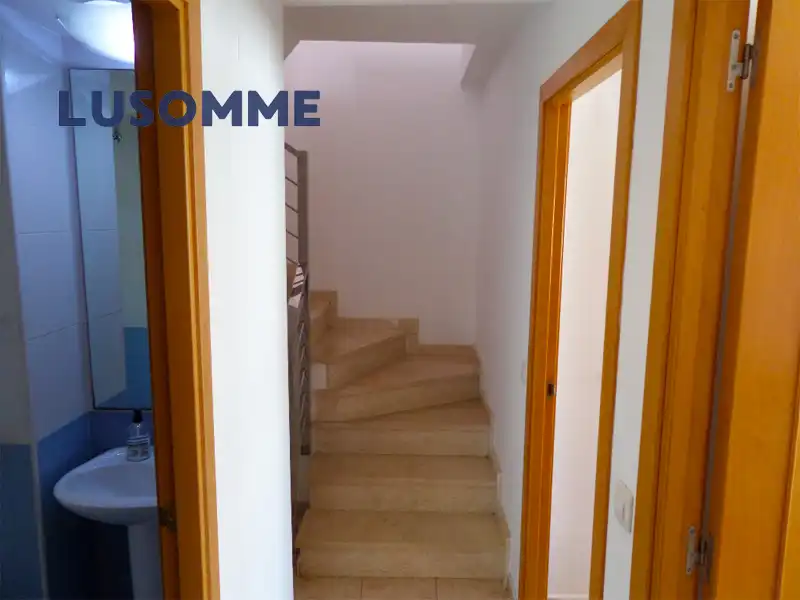 Maisonette zum Verkauf in Oropesa del Mar / Orpesa mit Klimaanlage, Terrasse und Abstellraum