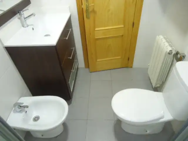 Badezimmer von Wohnungen zur Miete in Armilla mit Heizung und Möbliert