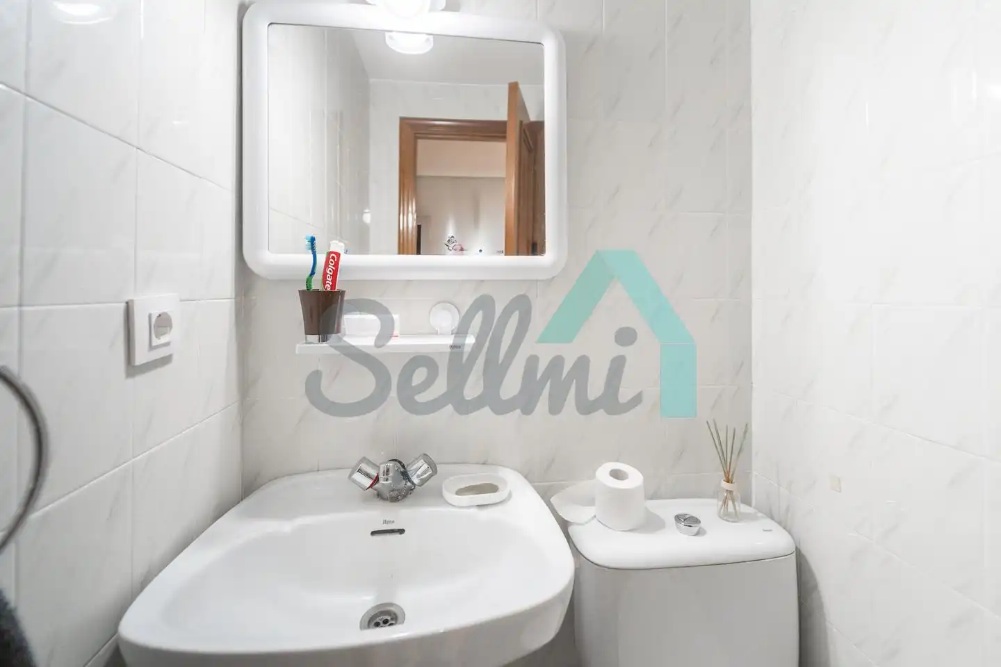 Baño de Piso en venta en Oviedo  con Calefacción, Parquet y Trastero