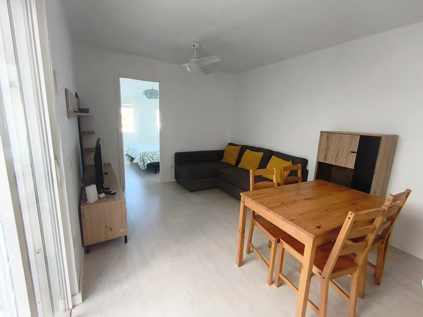 Sala de estar de Piso de alquiler en Santiago del Teide con Amueblado, Horno y Lavadora