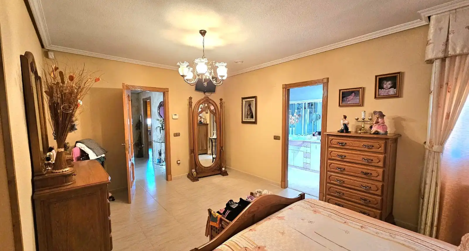 Habitación de Casa adosada en venta en Torrejón de la Calzada con Aire acondicionado, Calefacción y Jardín privado