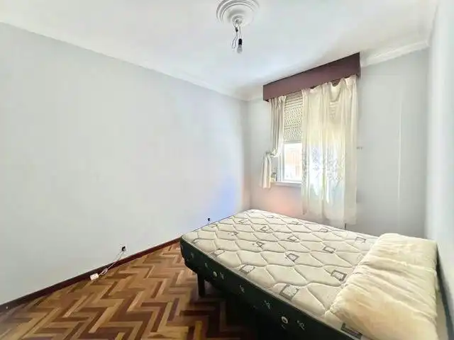 Habitación de Piso de alquiler en A Coruña Capital  con Parquet, Amueblado y Horno