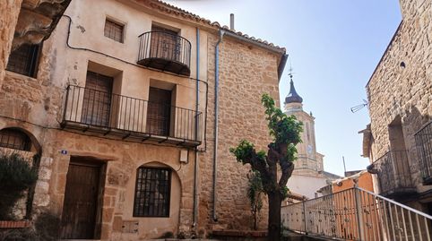 Foto 2 de Casa adosada en venta en Calle Collado, 8, Valjunquera, Teruel