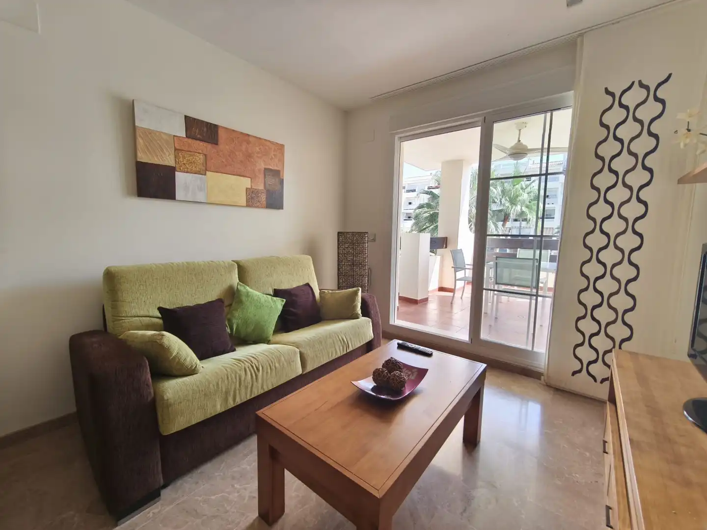 Sala de estar de Piso en venta en Roquetas de Mar con Aire acondicionado, Calefacción y Terraza