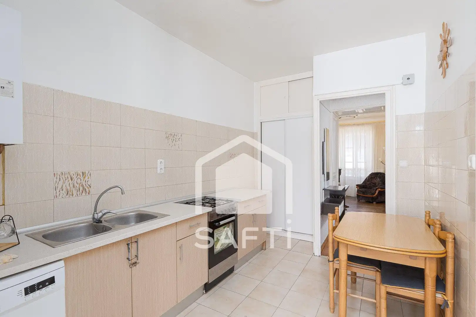 Cocina de Apartamento en venta en Irun  con Calefacción y Balcón
