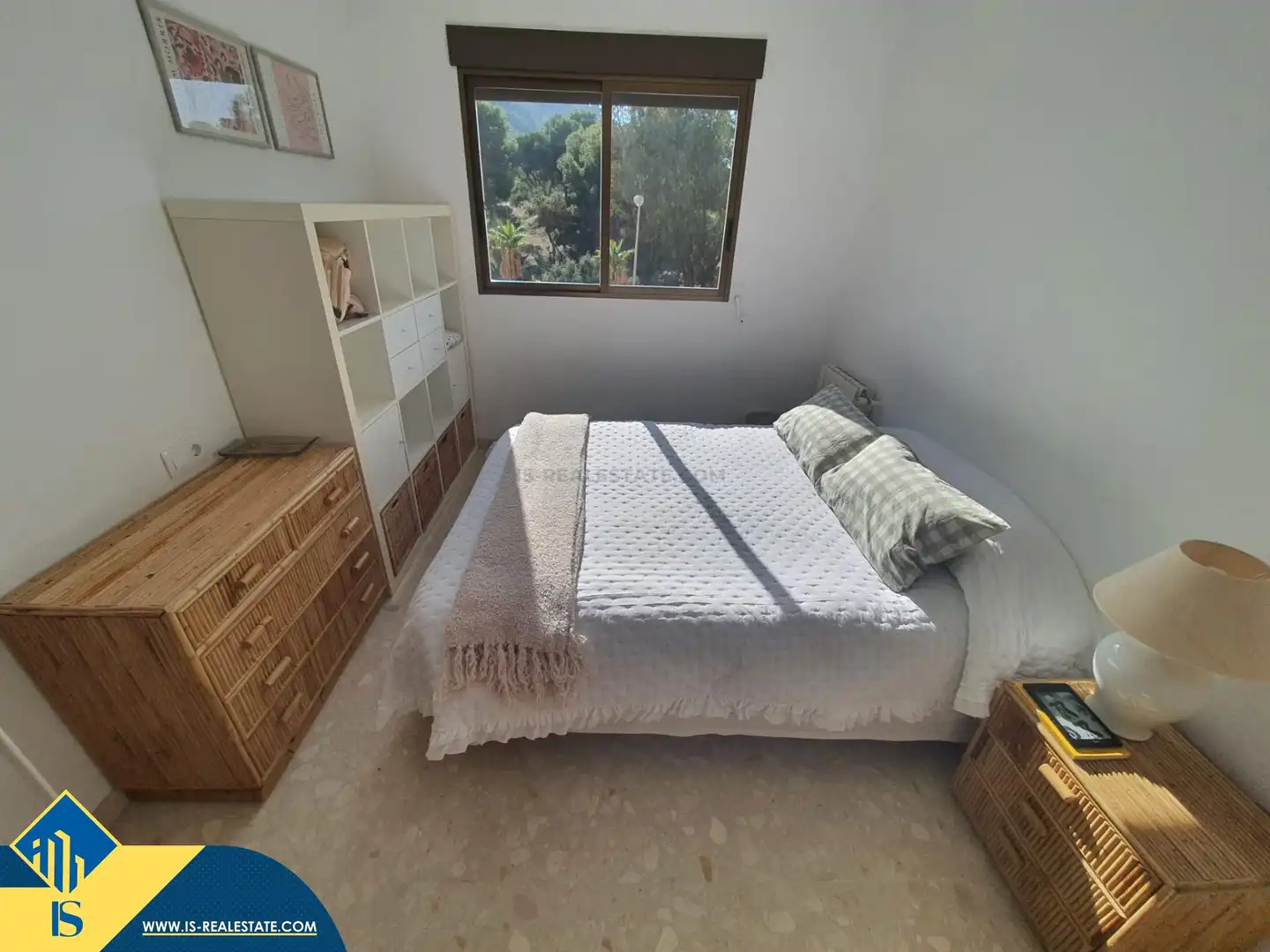Piso con piscina en venta en Garbinet - Vistahermosa, imagen 3