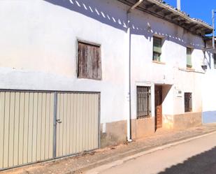 Vista exterior de Finca rústica en venda en Sotresgudo amb Parquet