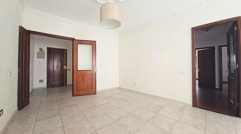 Photo 5 of Flat to rent in Calle Secretario Artiles, Santa Catalina - Canteras, Las Palmas