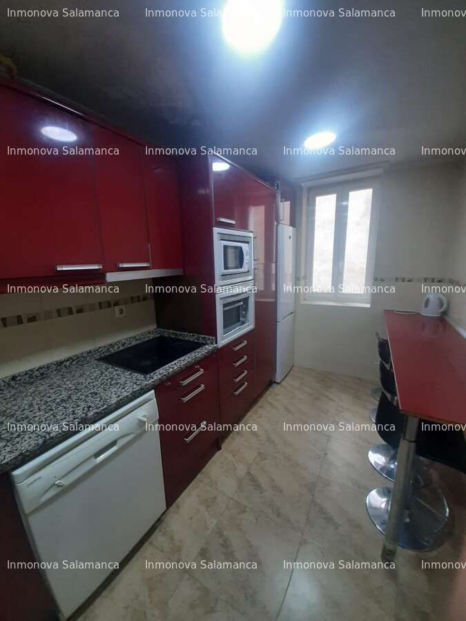 Kitchen of Flat to rent in Salamanca Capital  with Heating, Furnished and Balcony