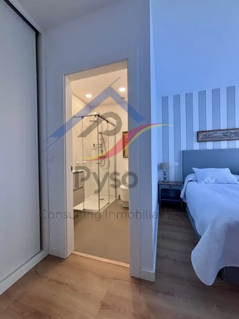 Dormitori de Pis de lloguer en Santander amb Calefacció, Jardí privat i Parquet