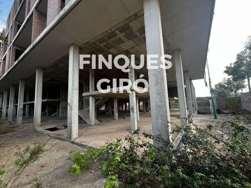 Edifici en venda a ABADESSA EMMA, El Tancat - Mas d'en Gual