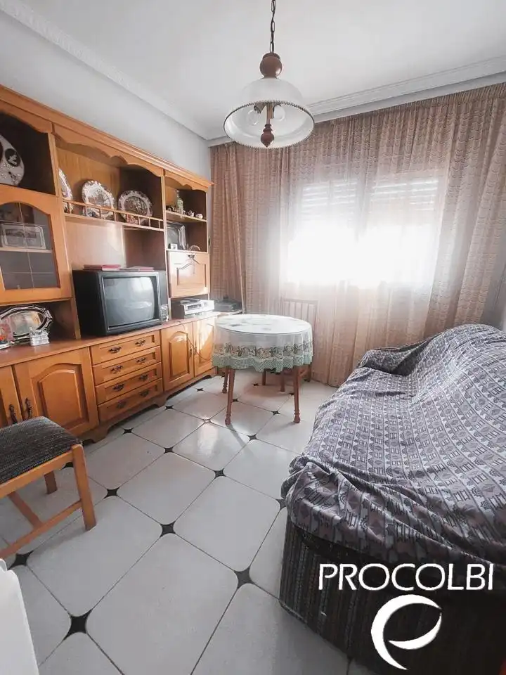 Dormitori de Casa adosada en venda en Uceda amb Calefacció, Jardí privat i Terrassa