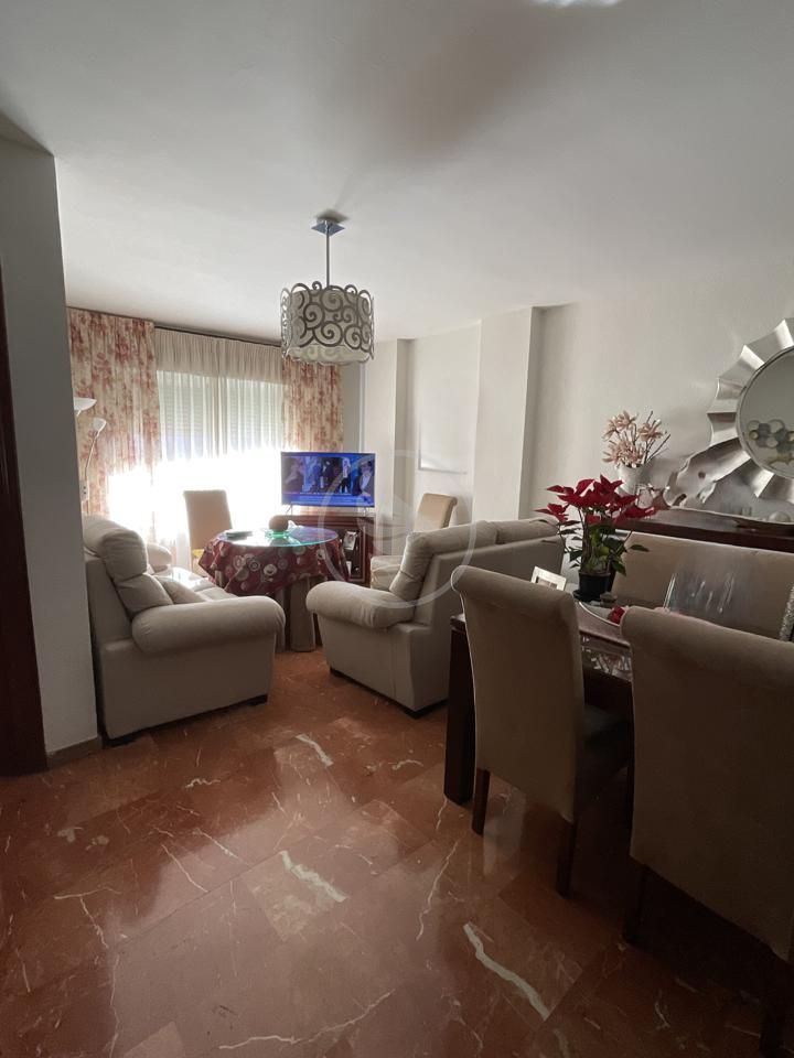 Living room of Flat for sale in Linares  with Air Conditioner and Furnished
