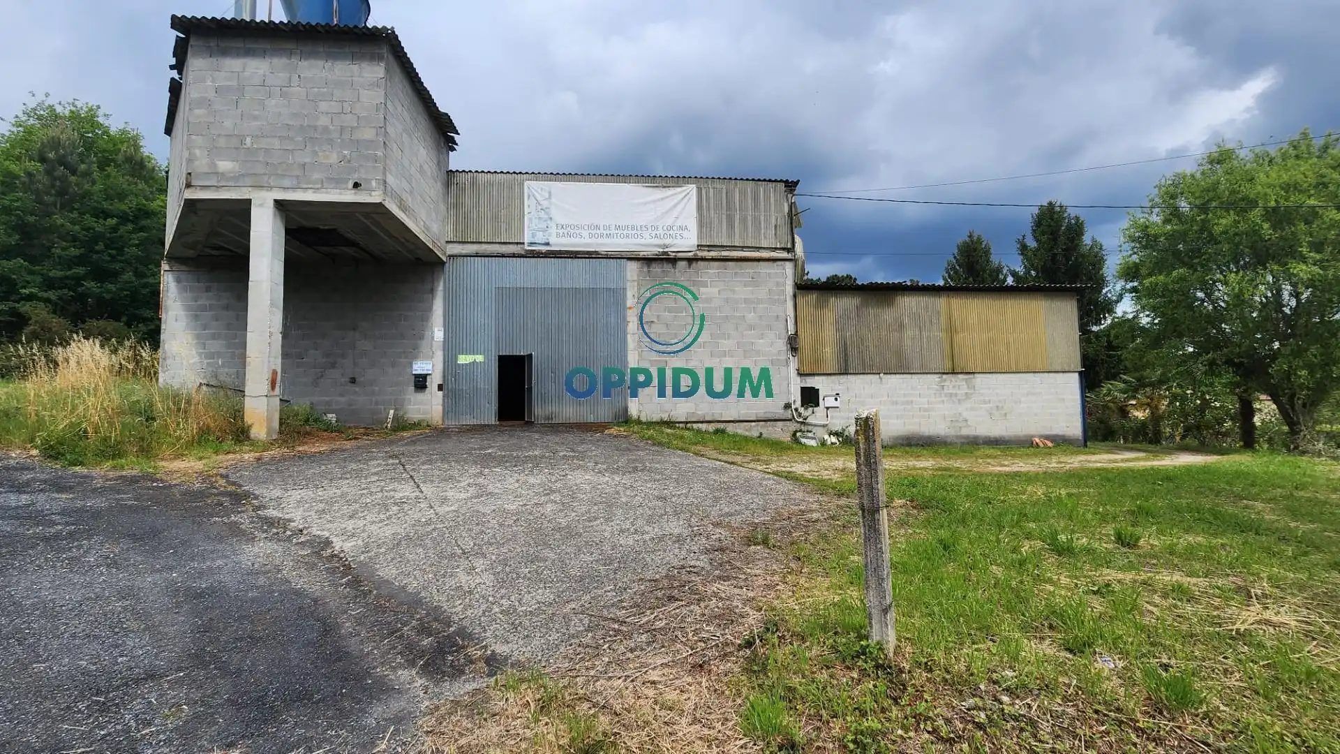 Exterior view of Industrial buildings for sale in Touro