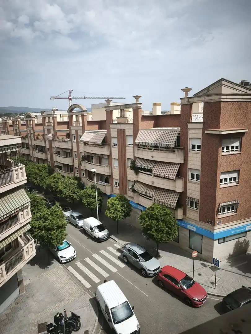 Piso de alquiler en Avenida Avenida Libertad, Huerta de la Reina - Trassierra, Noroeste , Córdoba Capital