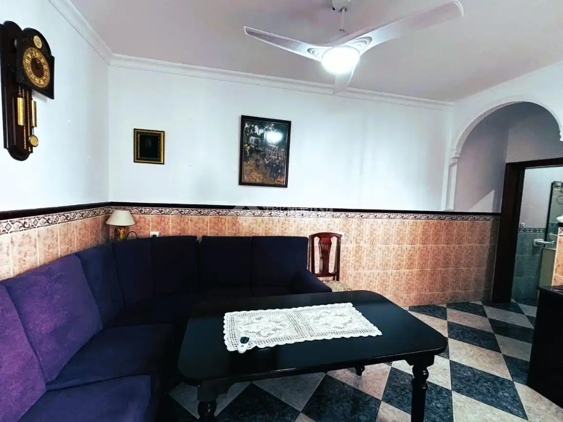 Casa adosada en venta en Pilas