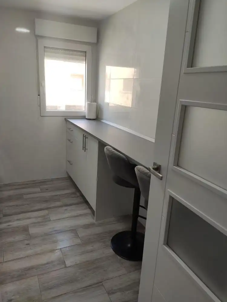 Pis en venda en Venta de Baños amb Calefacció, Traster i Moblat