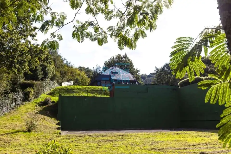 Vista exterior de Casa o xalet en venda en Irun  amb Calefacció i Jardí privat