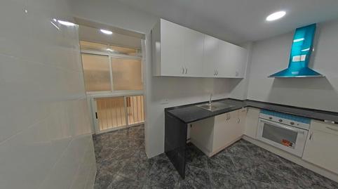 Foto 2 de Piso en venta en Carrer D'amèrica, Can Parellada, Terrassa