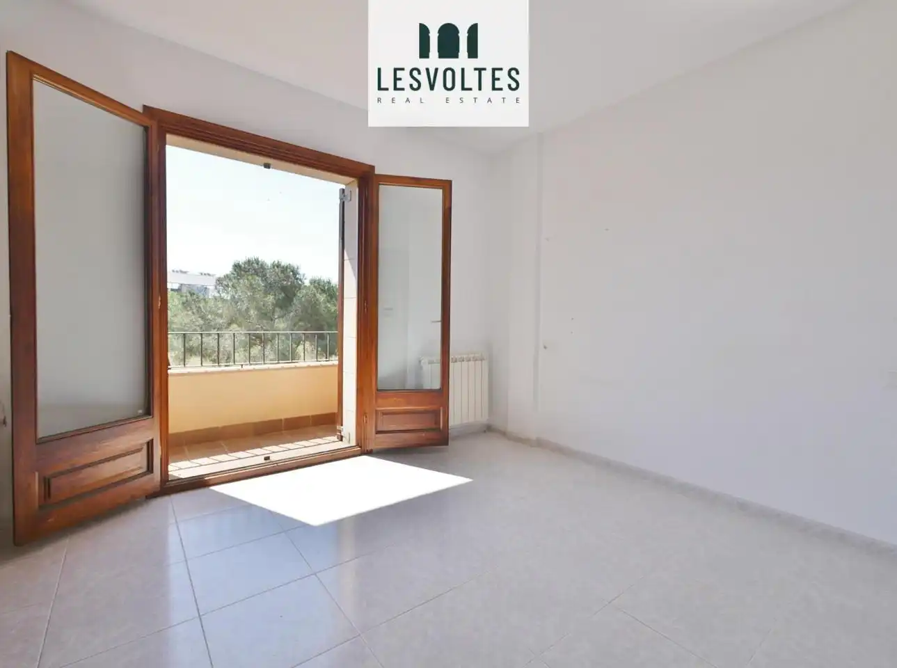 Houses for sale in Nàpols, Avinguda Catalunya