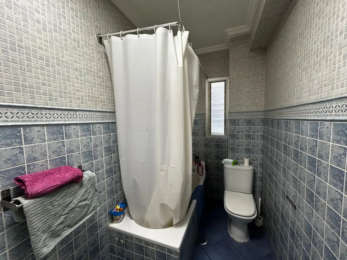 Baño de Piso en venta en Alicante / Alacant con Aire acondicionado y Balcón
