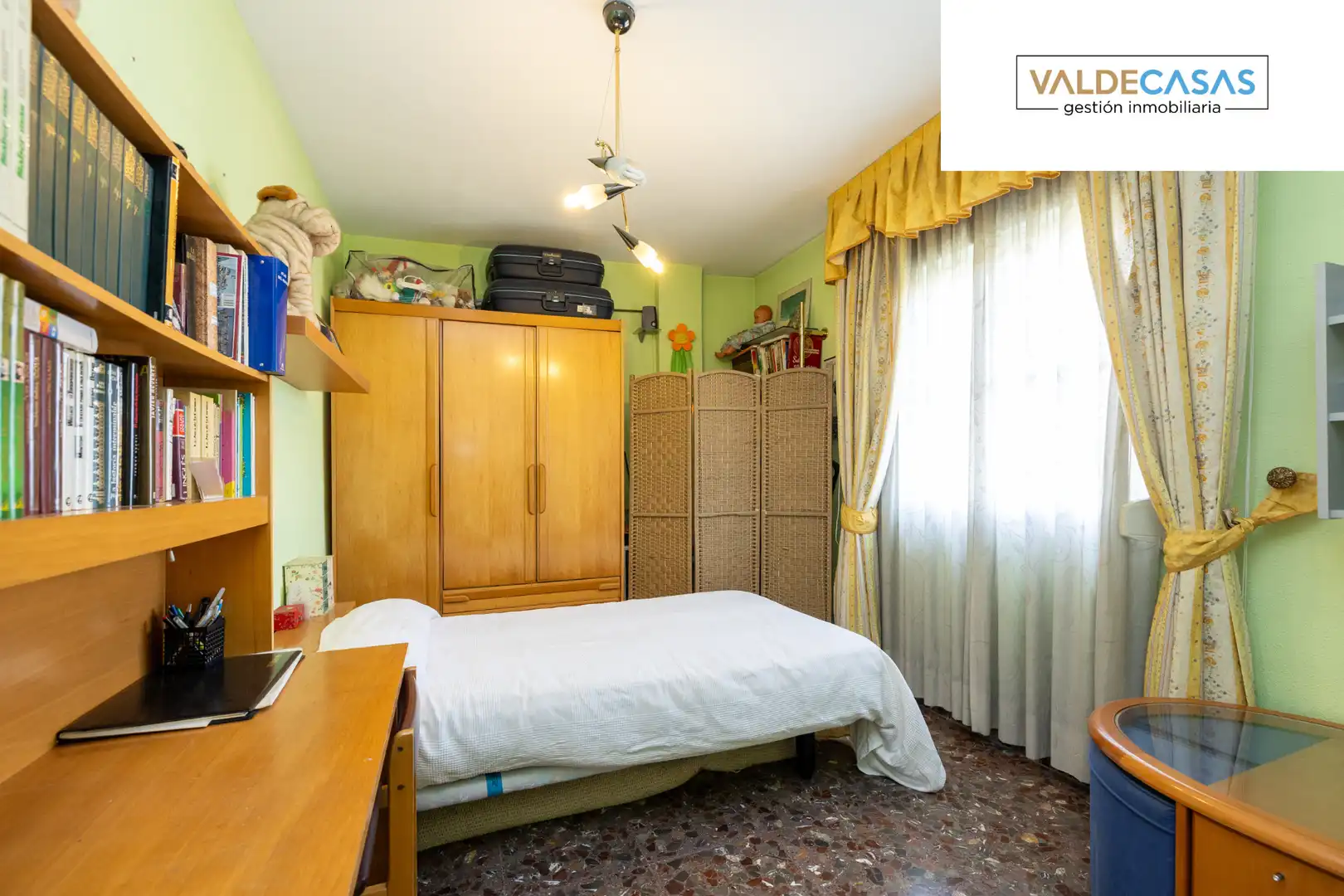 Habitación de Casa adosada en venta en Maracena con Aire acondicionado, Terraza y Horno