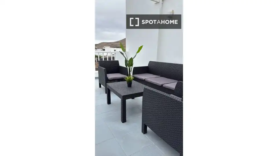 Terraza de Apartamento para compartir en Tinajo con Aire acondicionado, Terraza y Amueblado