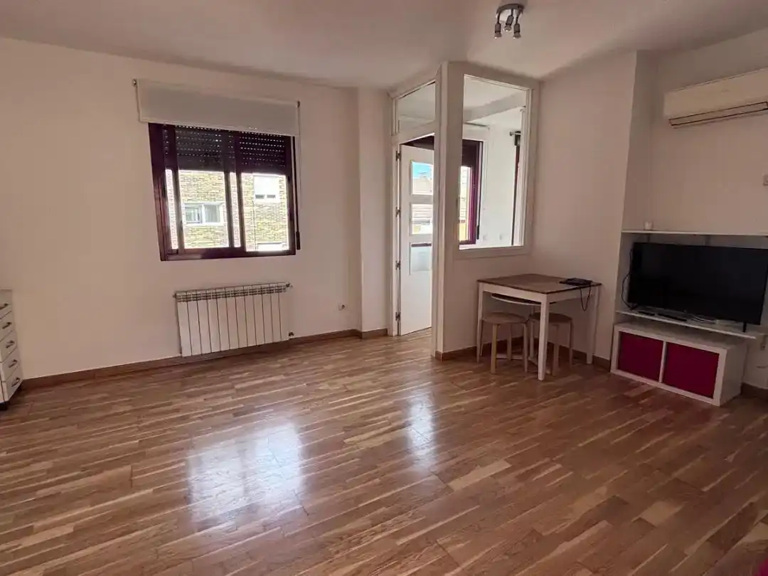 Sala de estar de Piso en venta en Madrid con Aire acondicionado, Parquet y Amueblado
