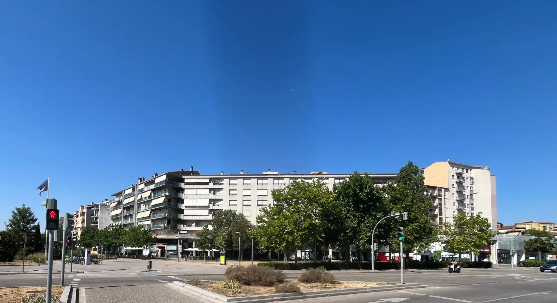 Vista exterior de Pis en venda en Girona amb Calefacció, Parquet i Terrassa