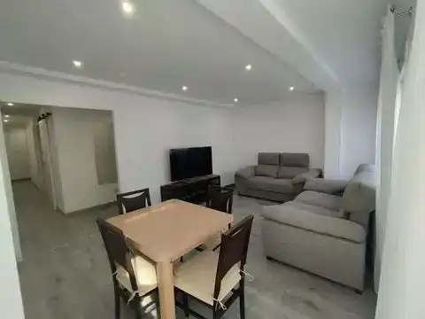 Wohnzimmer von Wohnung zur Miete in Lugo Capital mit Balkon