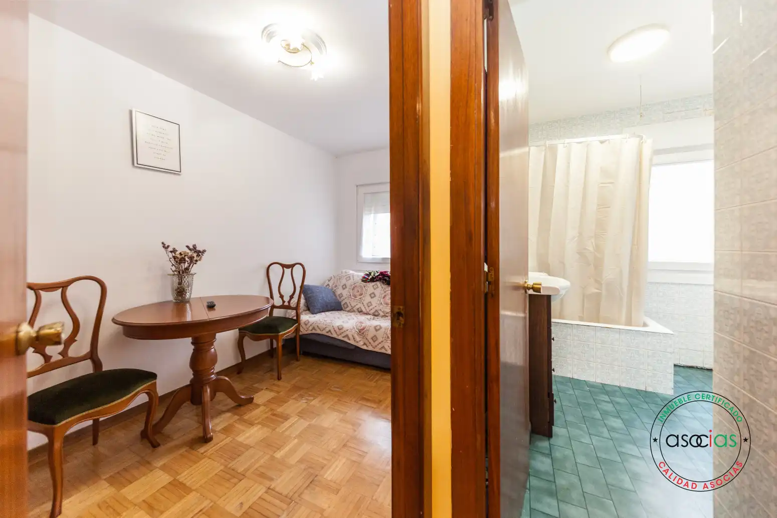 Habitación de Piso en venta en Gijón  con Parquet y Trastero