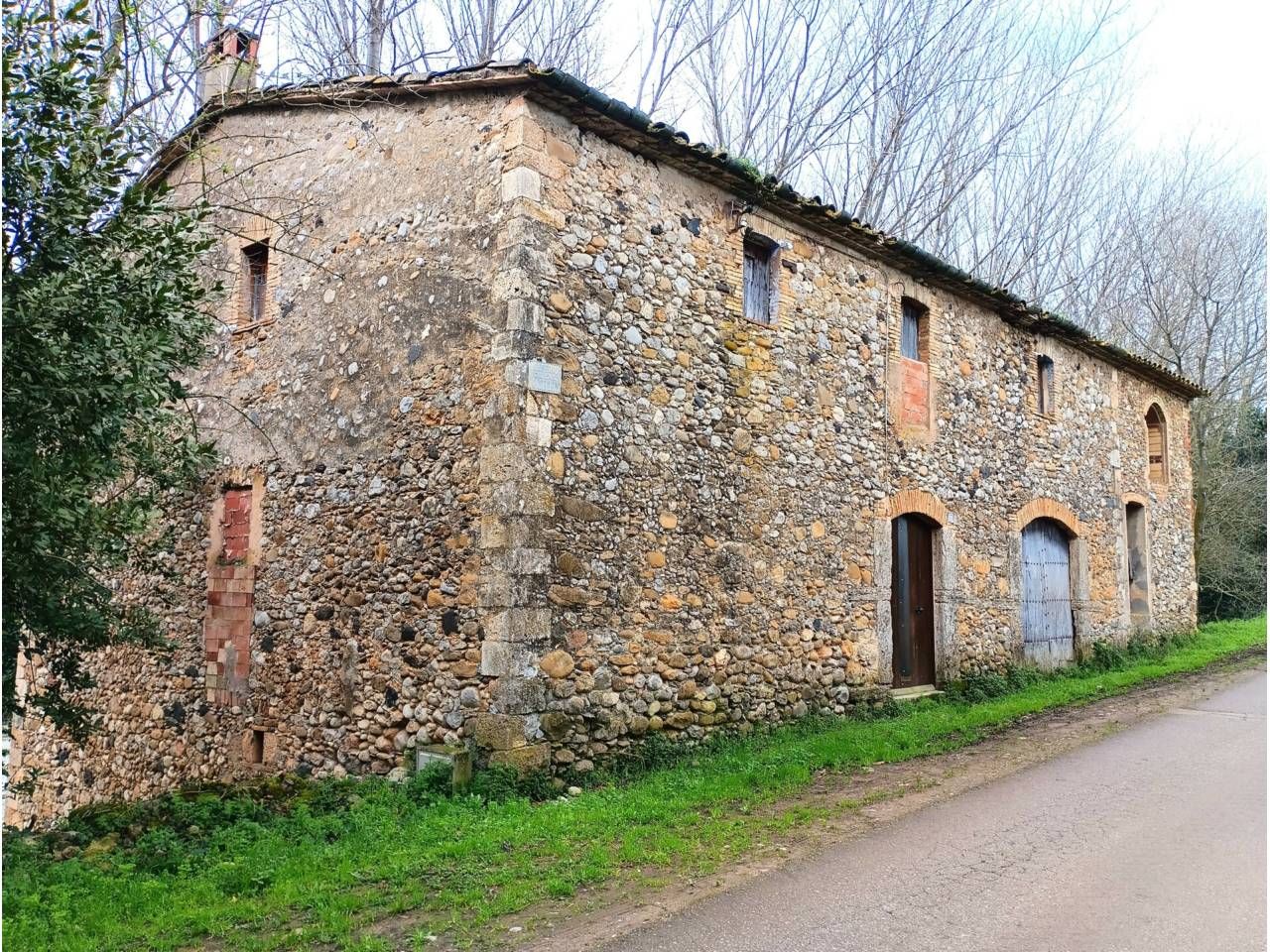 Vista exterior de Casa o xalet en venda en Esponellà amb Jardí privat
