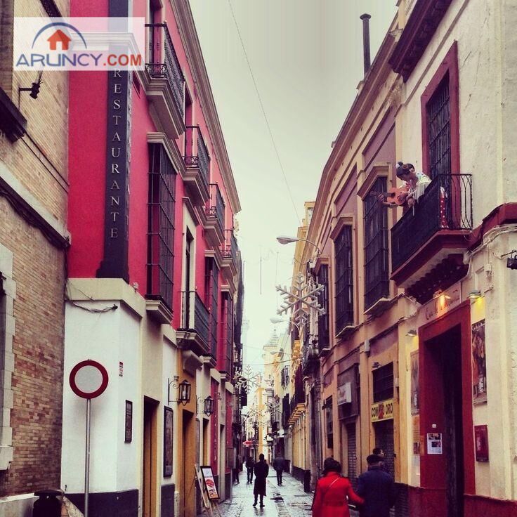 Exterior view of Building for sale in  Sevilla Capital