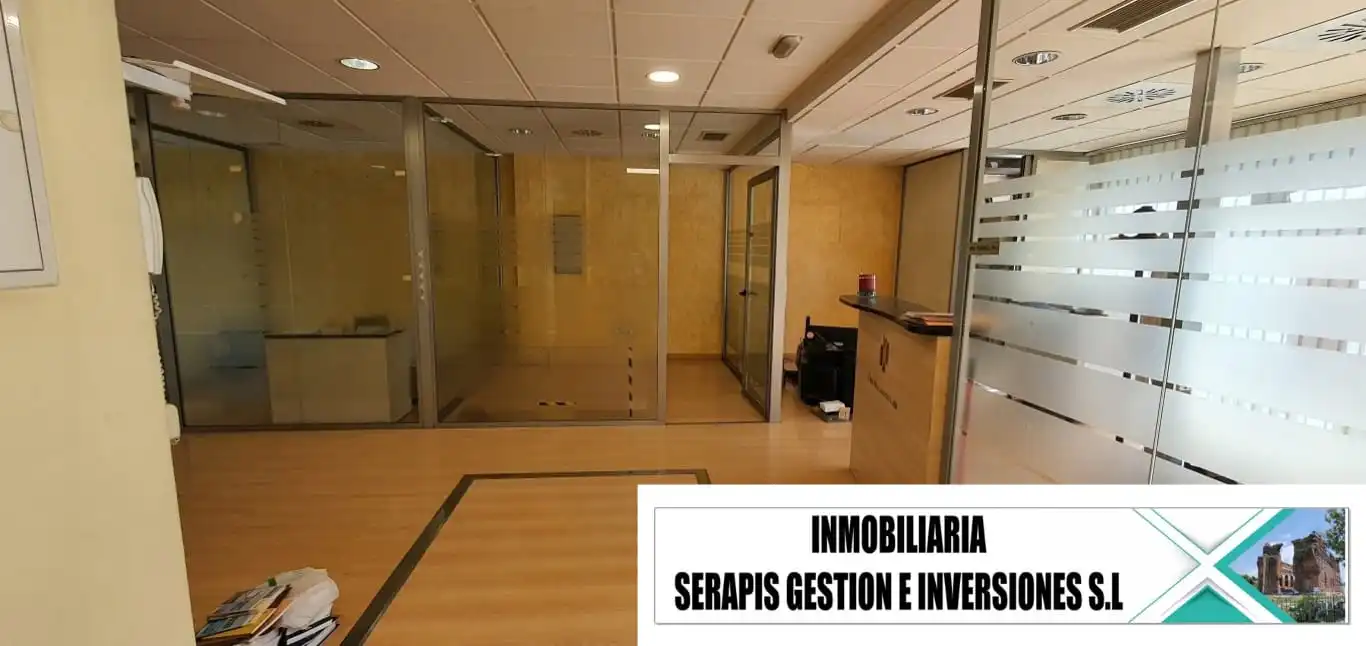 Commercial properties for sale in Mollet del Vallès  with Air Conditioner and Parquet flooring