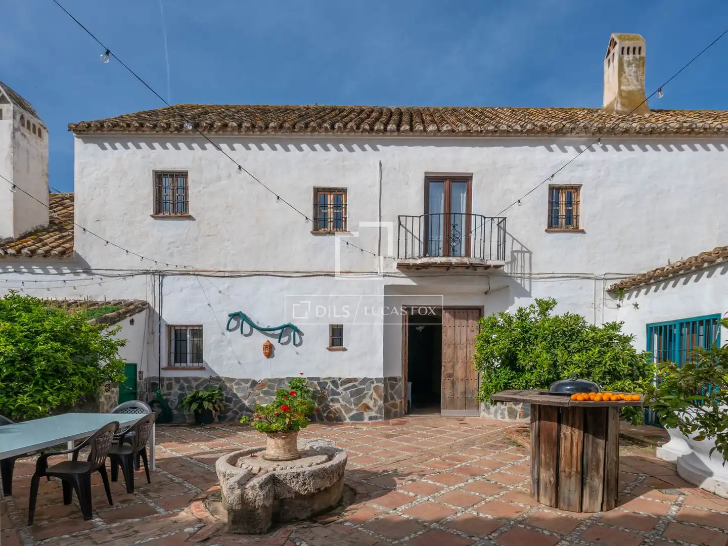 Vista exterior de Finca rústica en venda en Málaga amb Jardí privat, Terrassa i Piscina