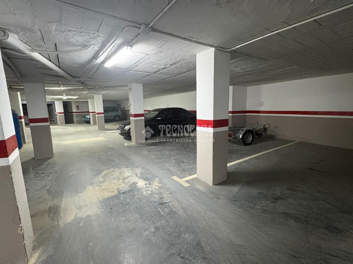 Aparcament de Garatge en venda en Linares