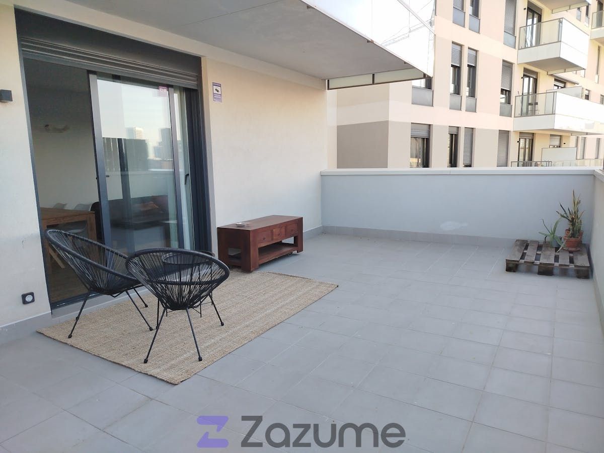 Terrassa de Pis de lloguer en  Barcelona Capital amb Aire condicionat, Calefacció i Jardí privat