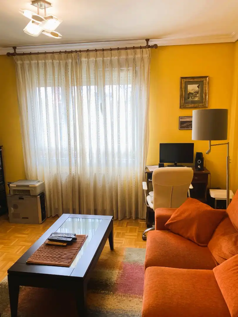 Living room of Flat for sale in Avilés  with Heating, Parquet flooring and Storage room