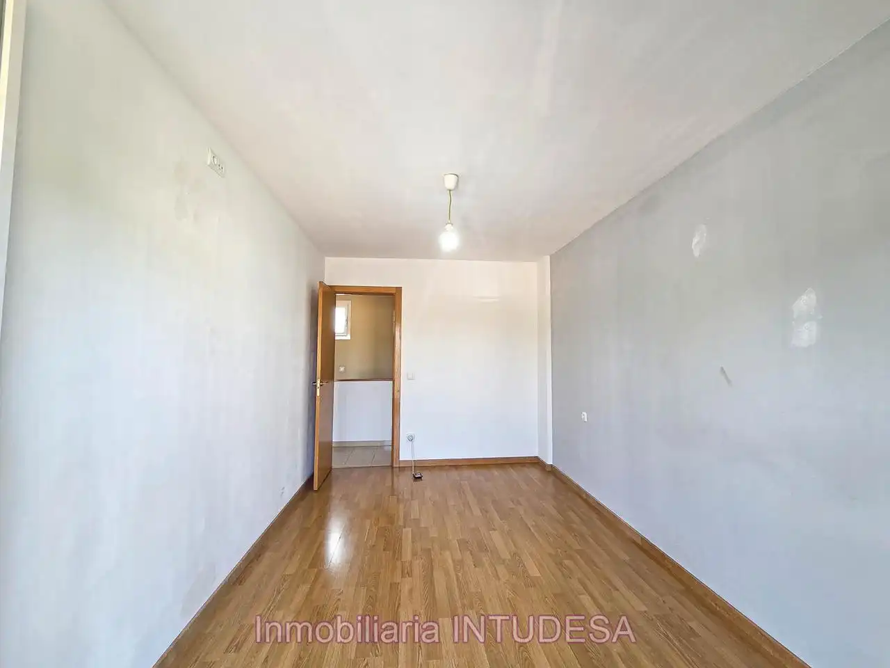 Habitación de Casa adosada en venta en Murchante con Calefacción, Jardín privado y Terraza