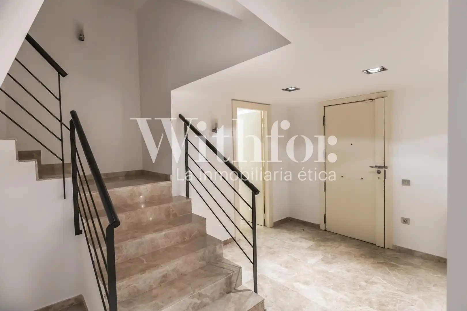 Attic for sale in Barcelona  with Air Conditioner, Heating and Terrace