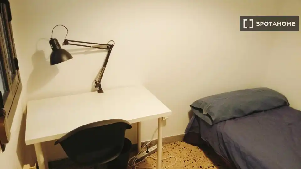 Room in Sants