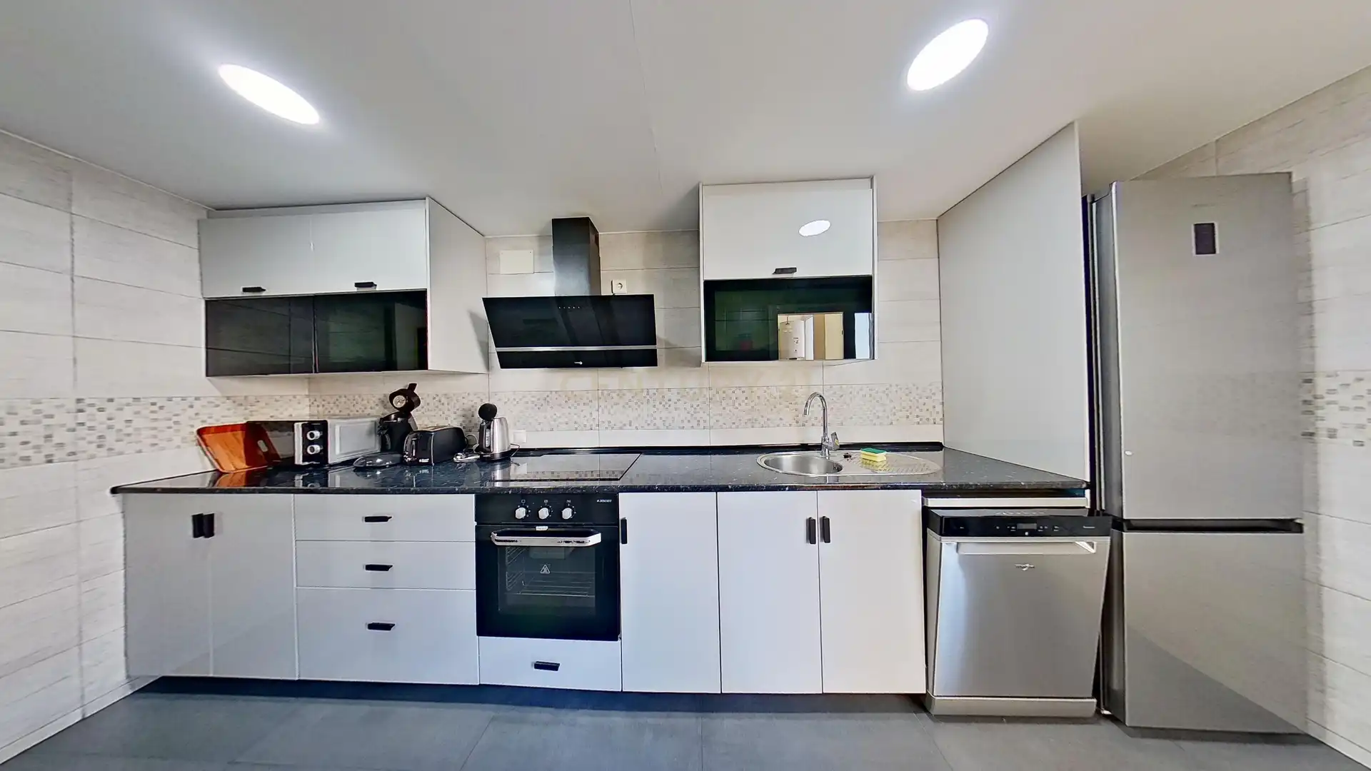 Cocina de Piso en venta en Benalmádena con Aire acondicionado, Trastero y Horno