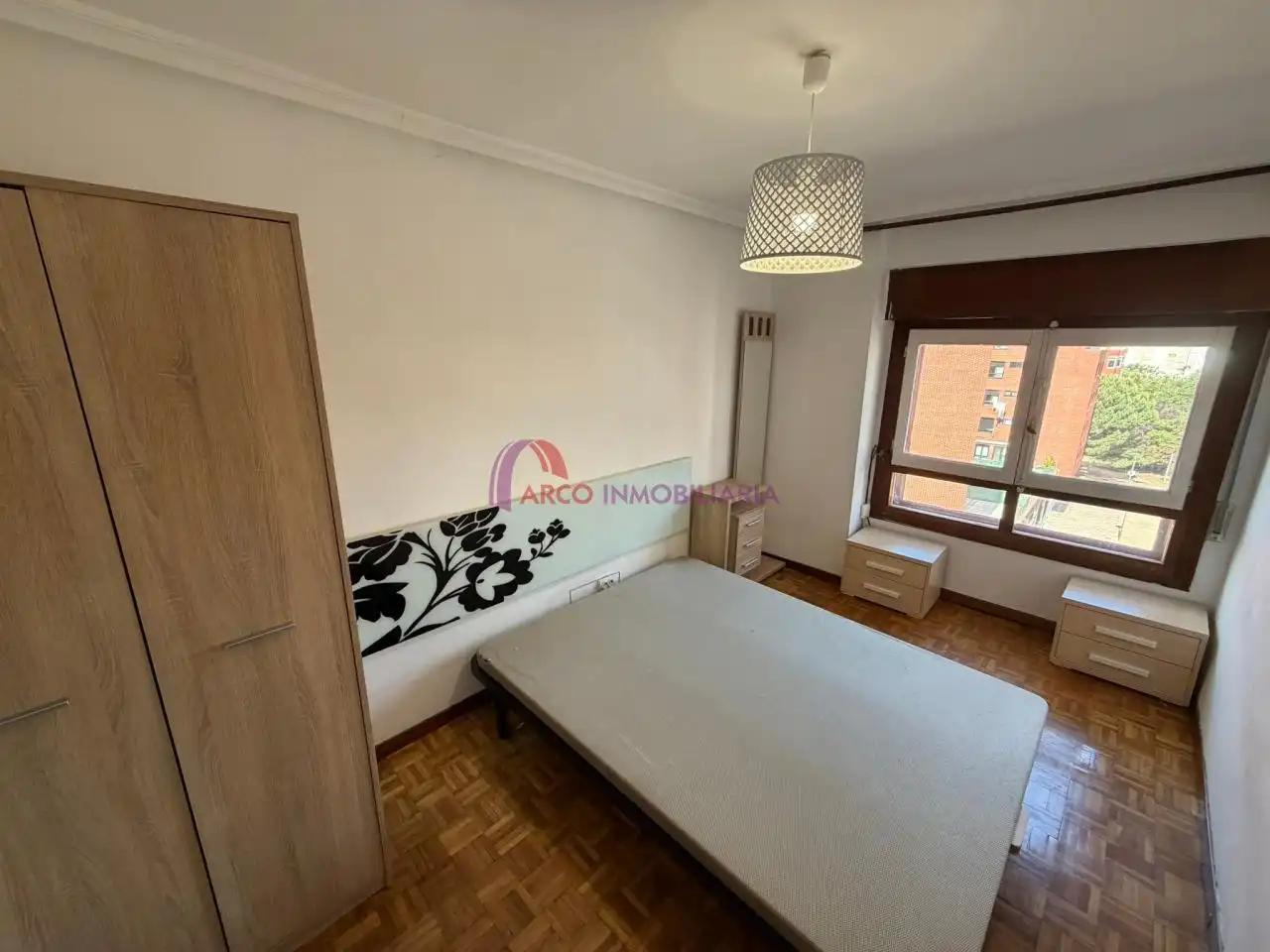 Habitación de Piso en venta en Burgos con Calefacción, Terraza y Amueblado