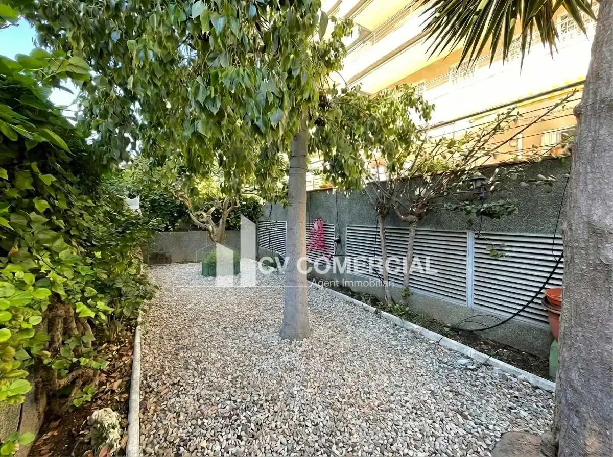Baixos amb piscina en venda a Carrer Carles Barral, imagen 5