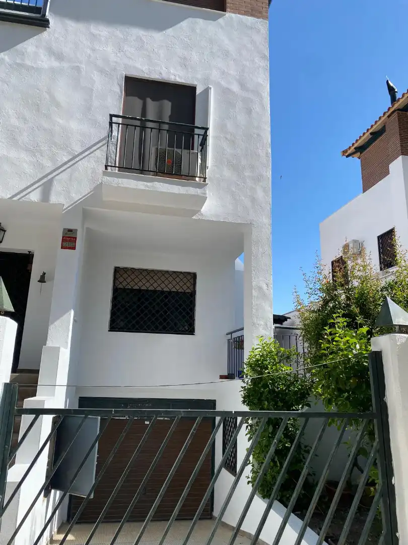 Vista exterior de Casa o chalet en venta en Jaén con Aire acondicionado, Calefacción y Amueblado