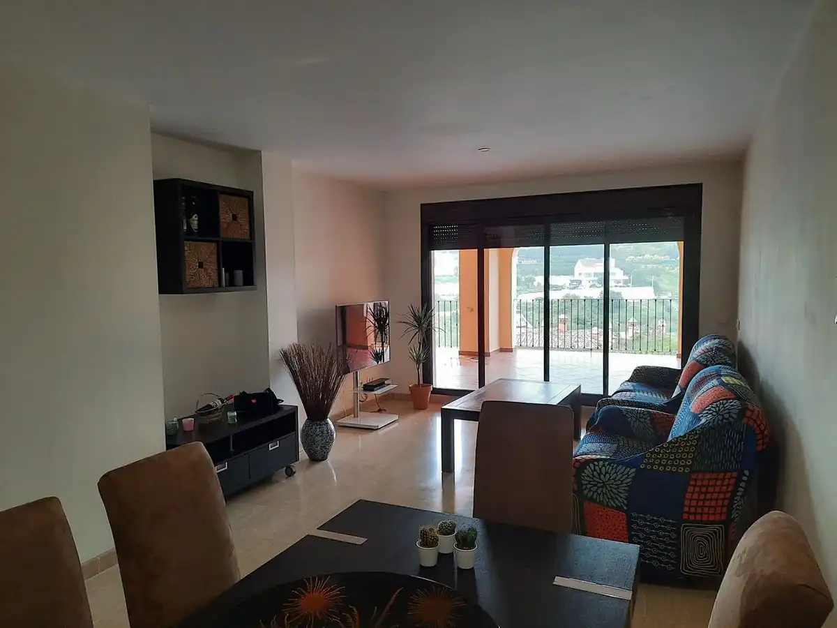 Apartamento con piscina en venta en Estepona Pueblo, imagen 5