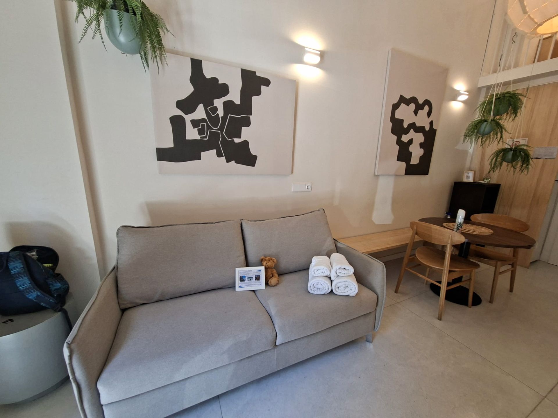 Sala d'estar de Estudi en venda en  Valencia Capital amb Aire condicionat, Moblat i Forn